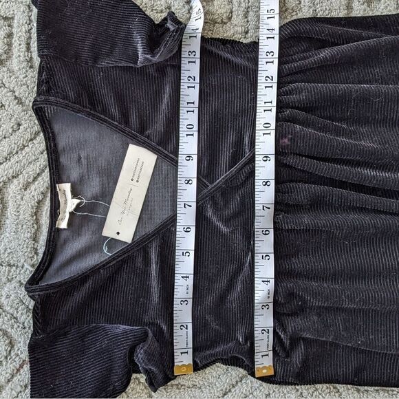 NWT SEE YOU MONDAY Black velvet tiered V-neck mini dress Small @L1 - Picture 5 of 9